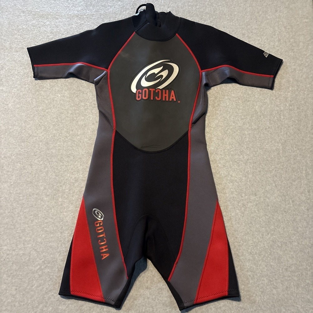 Gotcha Gear Red & Gray Titanium 2.2mm Shorty Wetsuit 4 Way Stretch - Sz Medium